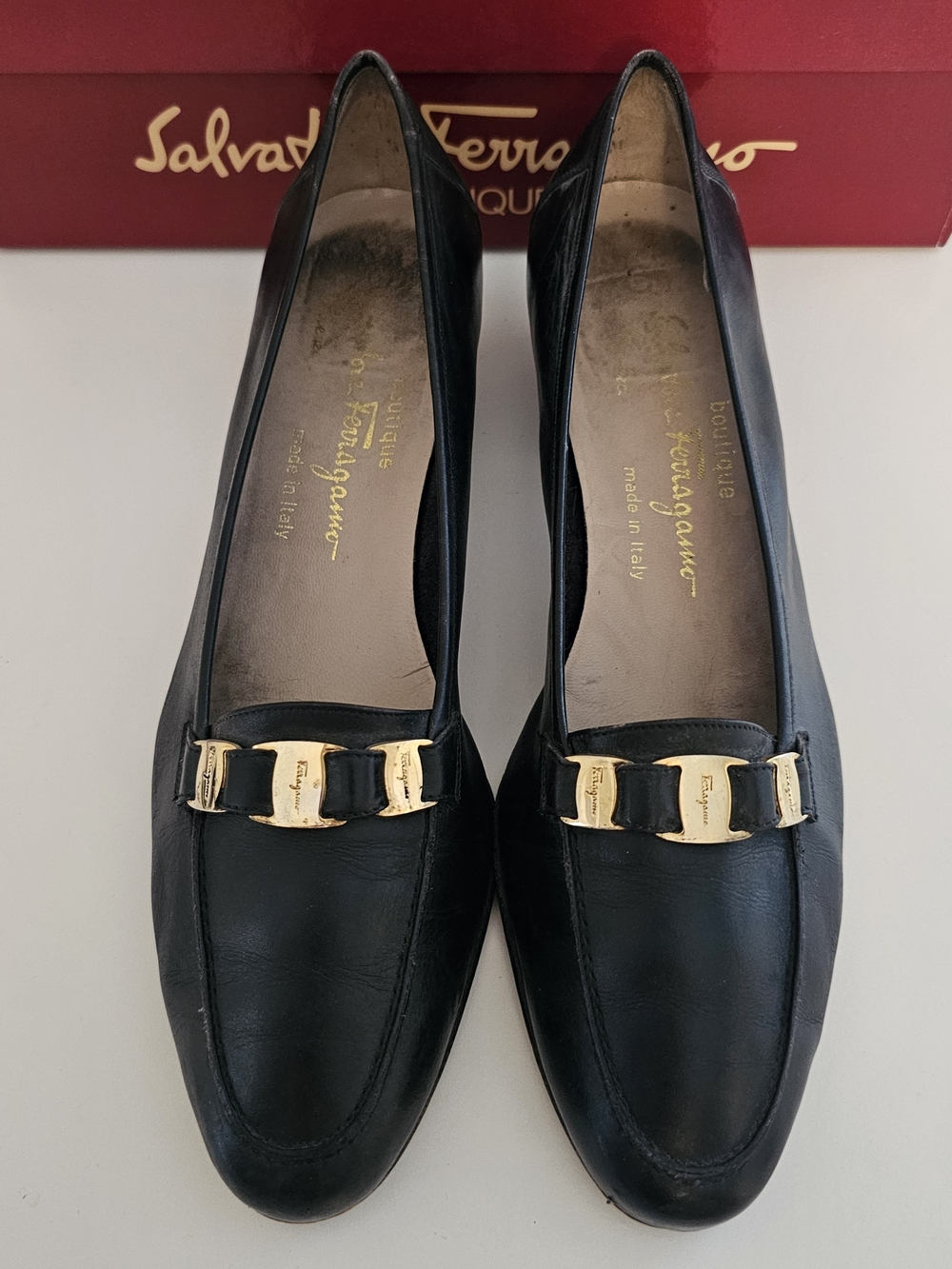 Vintage Salvatore Ferragamo Women's Black Leather Heeled Loafers w/ Original Box
